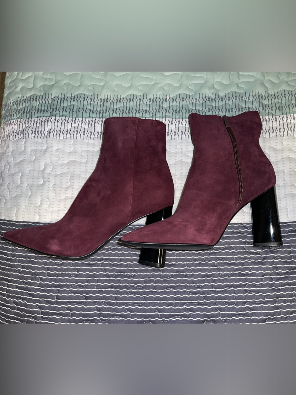 Kendall + Kylie GEMMA Dark Red Suede Size 10M